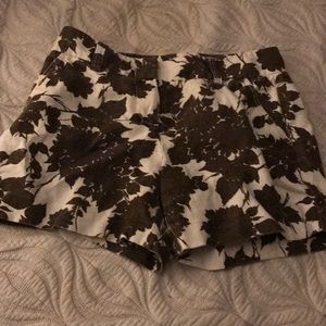 Jcrew linen shorts! Perfect for summer.